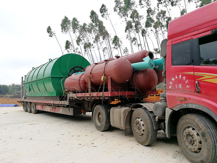 Waste plastic recycling to oil machine delivered to Zhoukou, China