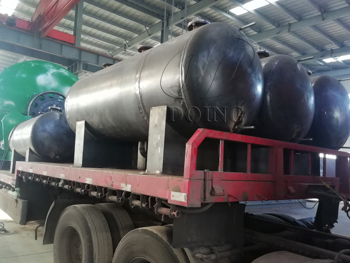 Two sets 12 T/D convert waste tyre to oil plant were sent to Luoyang, China