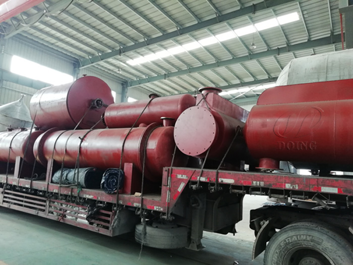 One set 10T waste plastics pyrolysis plant and one set 5T waste oil to diesel machine are sent to Colombia