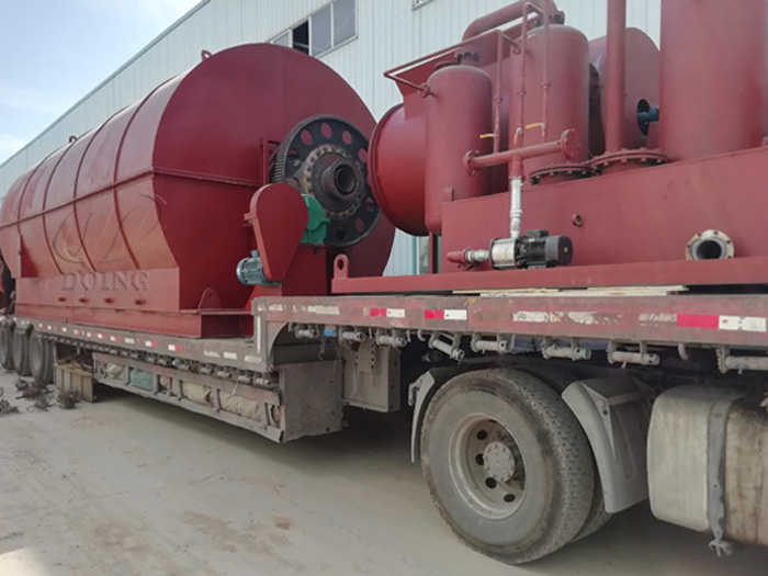 One set 10T waste tyre to oil recycling plant was sent to Sichuan, China