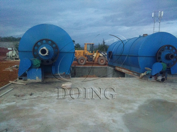 2 sets 10T/D waste plastic pyrolysis plant installed in Dali, Yunnan