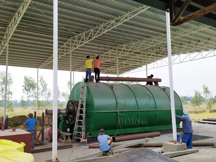 One set 12T waste tyre to oil pyrolysis plant was installed in the Philippines