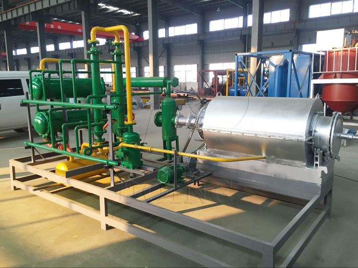 Small waste tyre pyrolysis plant